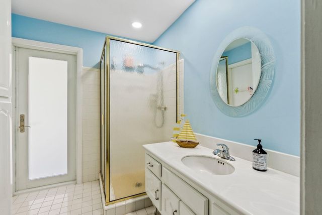 2181 NE 62nd Street, Fort Lauderdale, FL 33308