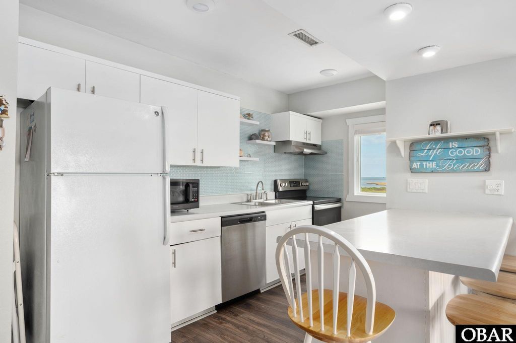 Image 12 of property listing at 56358 Nc Highway 12 8 #, Hatteras, NC 27943