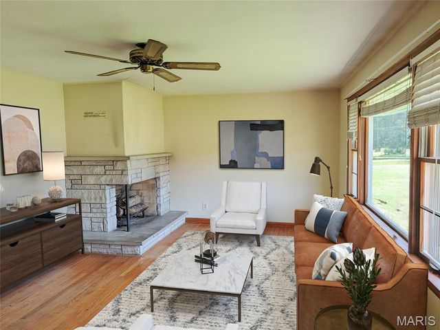 3901 Highway D, Defiance, MO 63341