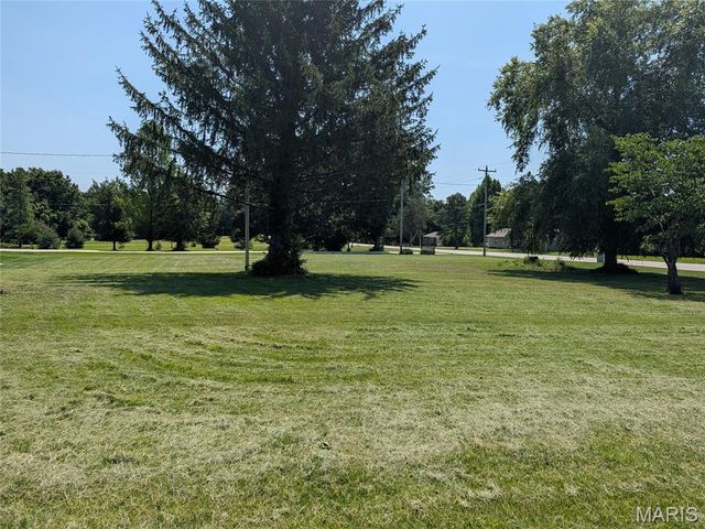 3901 Highway D, Defiance, MO 63341