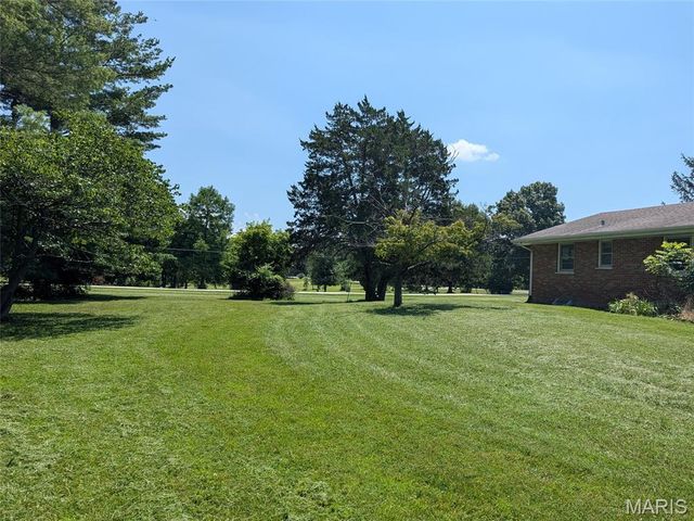 3901 Highway D, Defiance, MO 63341