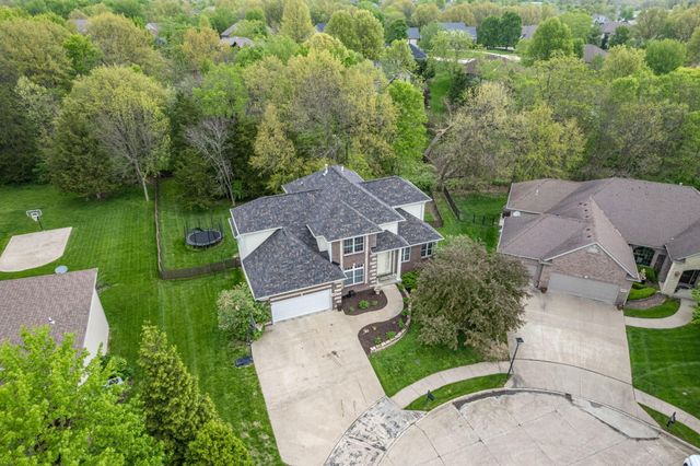 4803 CENTER BROOK CT, Columbia, MO 65203