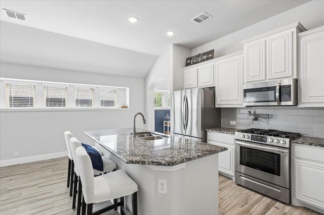 1027 Stockton Drive, Godley, TX 76044