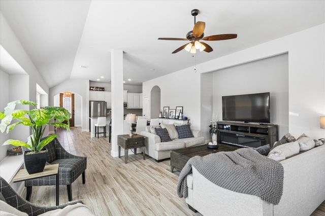 1027 Stockton Drive, Godley, TX 76044