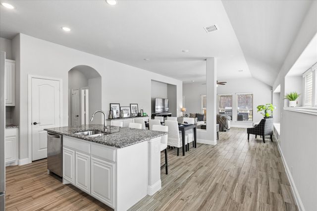 1027 Stockton Drive, Godley, TX 76044