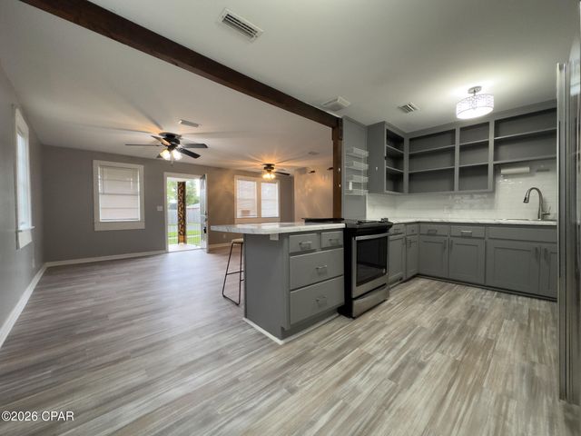 3007 5th Street, Marianna, FL 32446