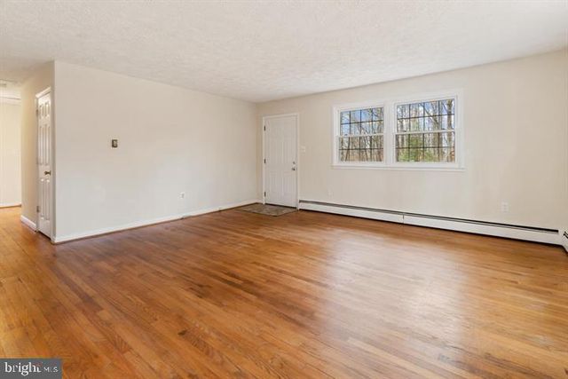 7013 TRAILS END RD, Manassas, VA 20112