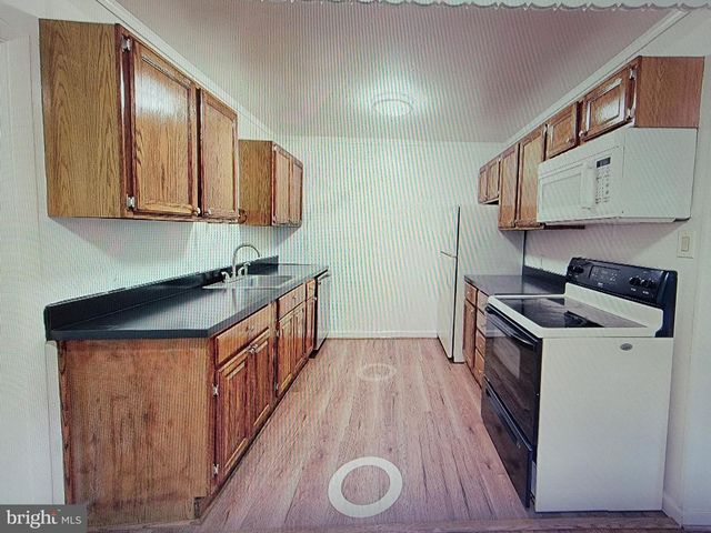 7013 TRAILS END RD, Manassas, VA 20112