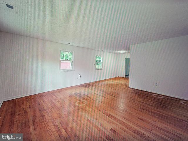 7013 TRAILS END RD, Manassas, VA 20112