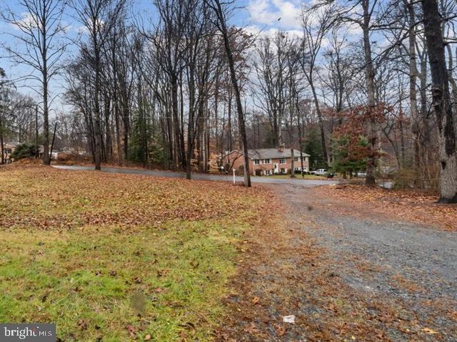 7013 TRAILS END RD, Manassas, VA 20112
