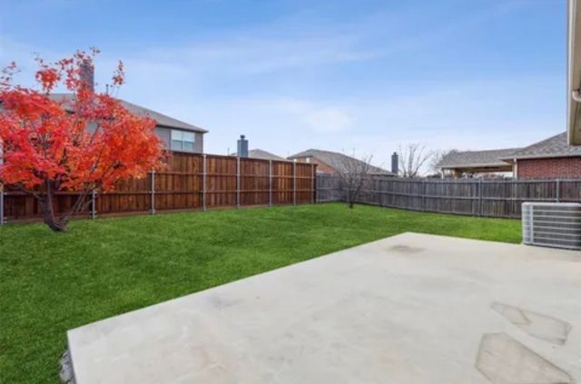 1500 Mockingbird Drive, Aubrey, TX 76227