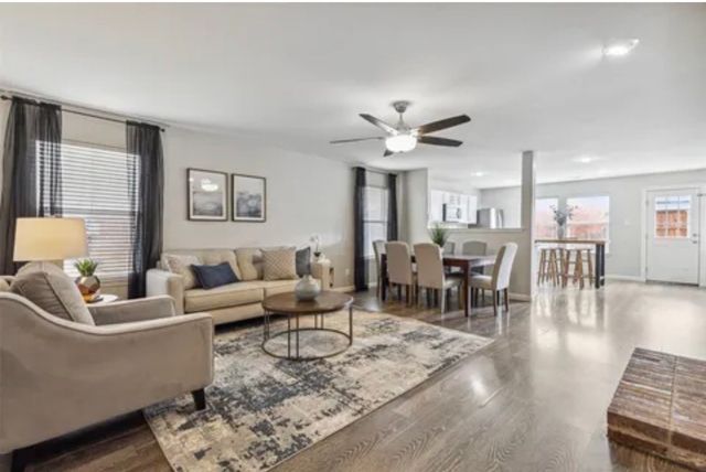 1500 Mockingbird Drive, Aubrey, TX 76227