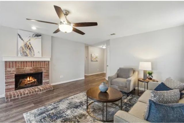 1500 Mockingbird Drive, Aubrey, TX 76227
