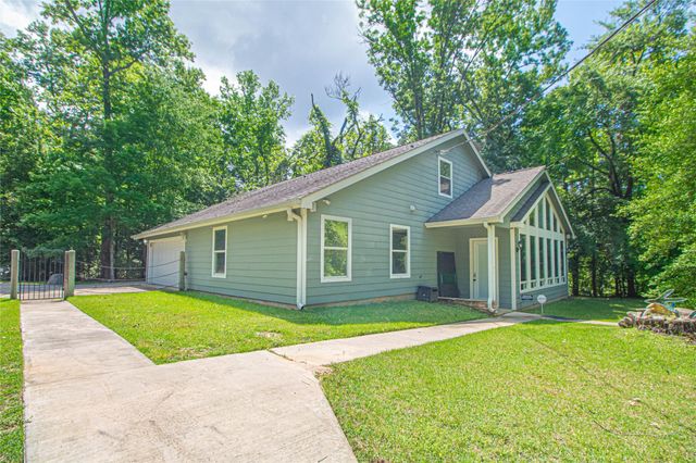 139 Grand Pine Loop, Livingston, TX 77351