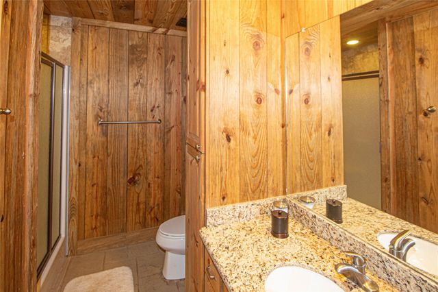 139 Grand Pine Loop, Livingston, TX 77351