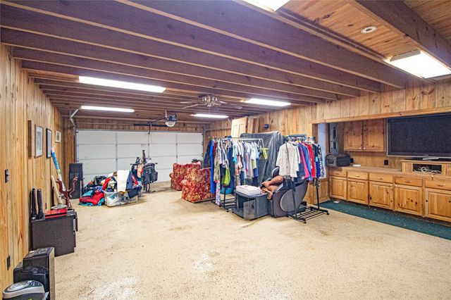 139 Grand Pine Loop, Livingston, TX 77351