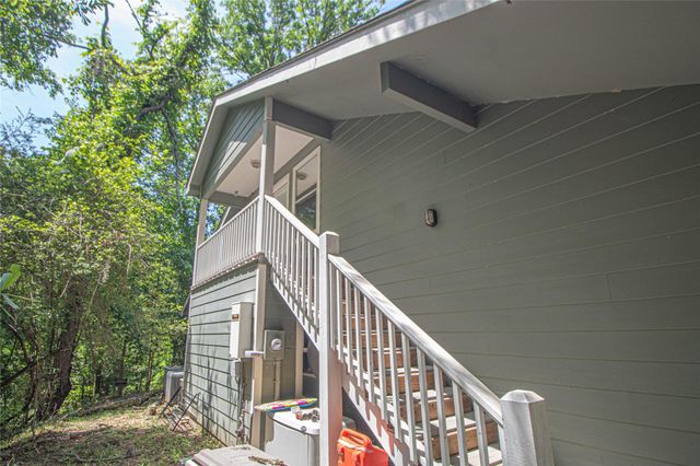 139 Grand Pine Loop, Livingston, TX 77351