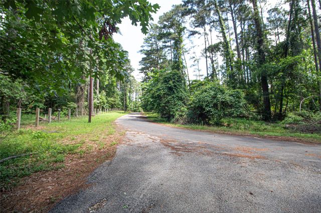 139 Grand Pine Loop, Livingston, TX 77351
