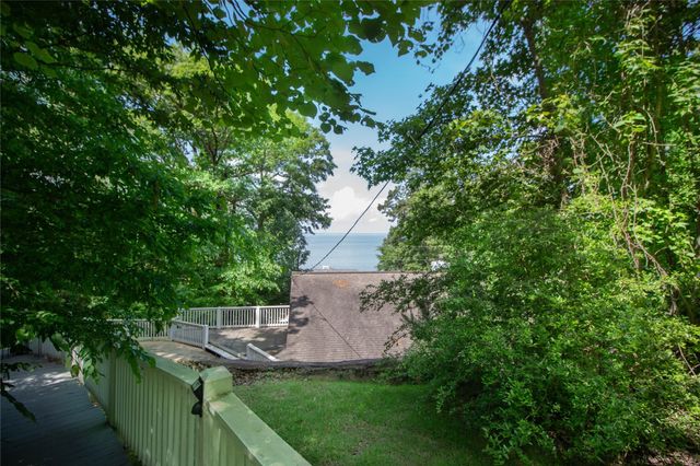 139 Grand Pine Loop, Livingston, TX 77351