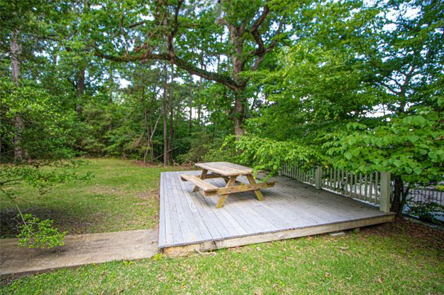 139 Grand Pine Loop, Livingston, TX 77351