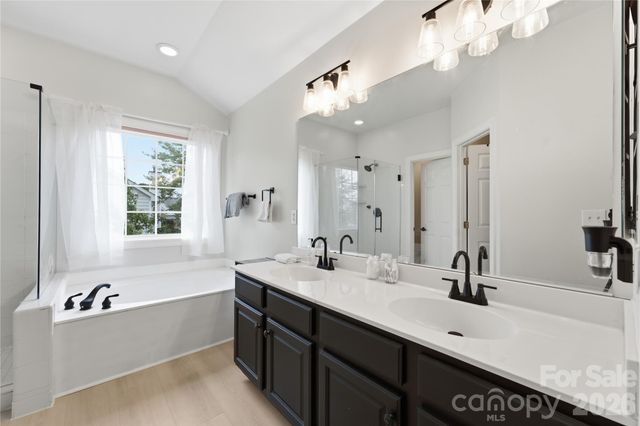 10513 Orchid Hill Lane, Charlotte, NC 28277