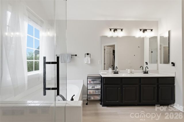 10513 Orchid Hill Lane, Charlotte, NC 28277