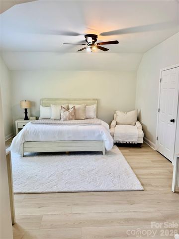 10513 Orchid Hill Lane, Charlotte, NC 28277