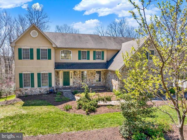 820 OREGON RD, Mohnton, PA 19540