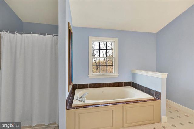 820 OREGON RD, Mohnton, PA 19540