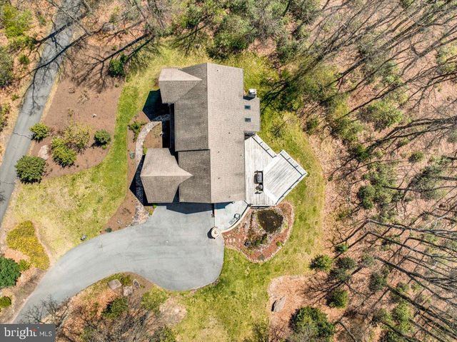 820 OREGON RD, Mohnton, PA 19540