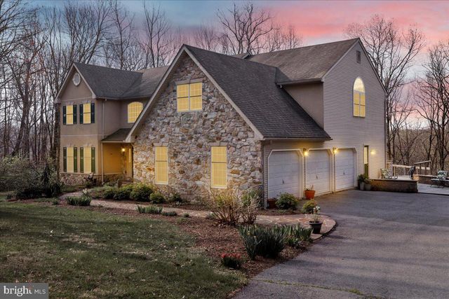 820 OREGON RD, Mohnton, PA 19540