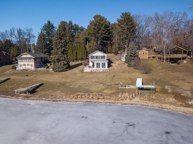 3112 E Edgewater Street, Milton, WI 53563