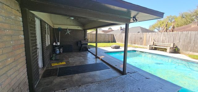 2710 Tyler Lane, Deer Park, TX 77536