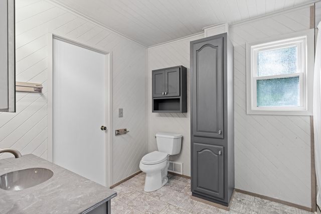 2184 Floral Drive, White Bear Lake, MN 55110