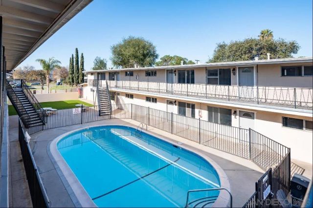 532 N 1st St, El Cajon, CA 92021