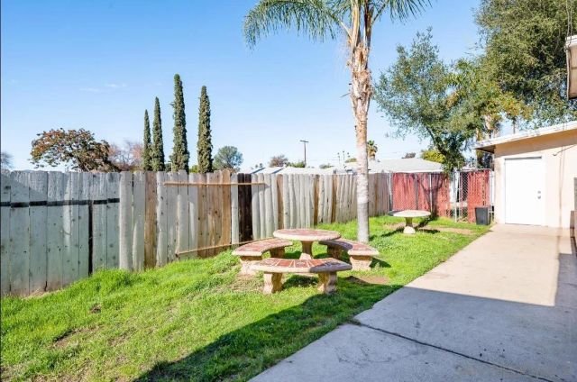 532 N 1st St, El Cajon, CA 92021