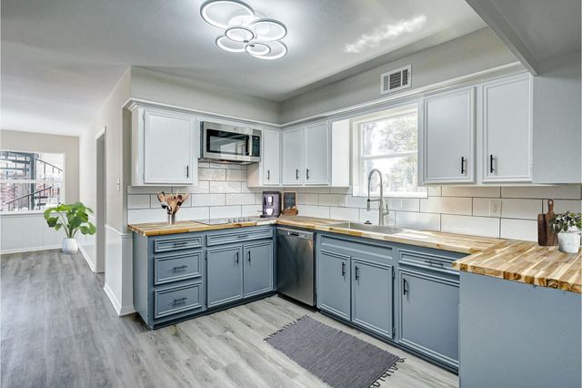 5219 Lookout Mountain Drive, Houston, TX 77069