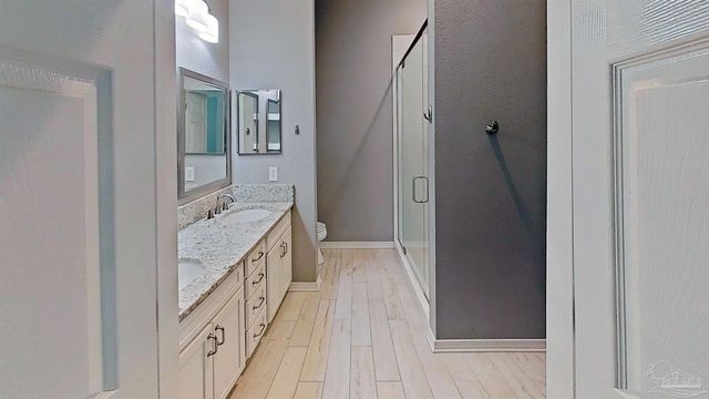 1039 Brownfield Rd, Pensacola, FL 32526