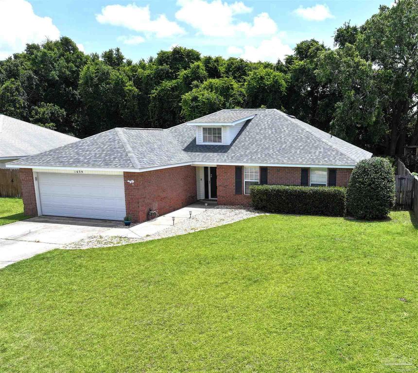 1039 Brownfield Rd, Pensacola, FL 32526