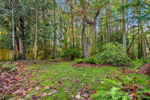 7131 NE Bay Hill Road, Bainbridge Island, WA 98110