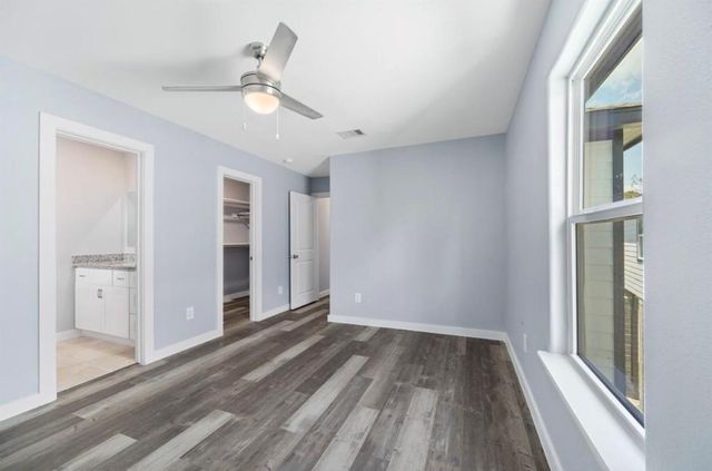 622 Maple Way, Houston, TX 77015