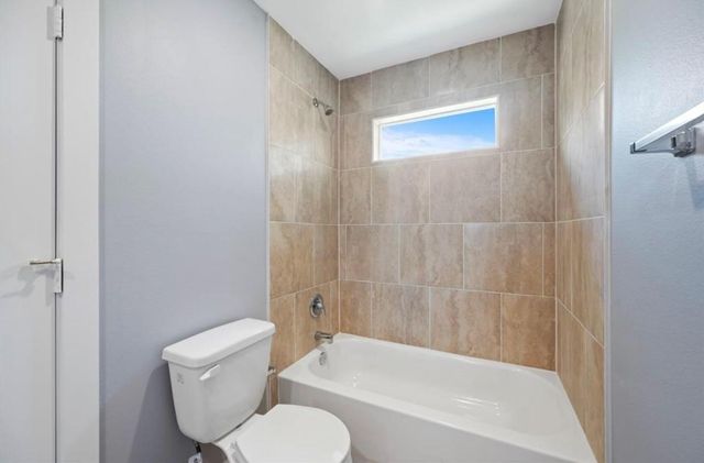 622 Maple Way, Houston, TX 77015