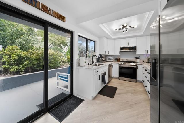 2415 La Costa Avenue E, Carlsbad, CA 92009