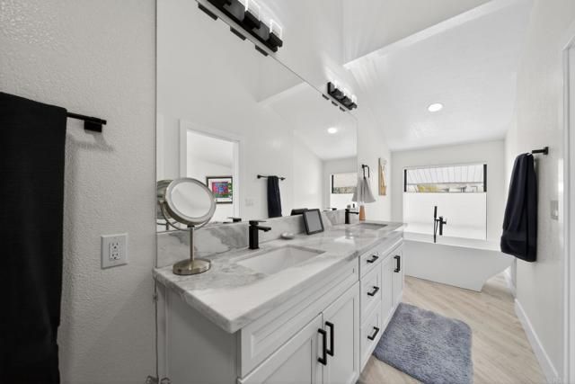 2415 La Costa Avenue E, Carlsbad, CA 92009