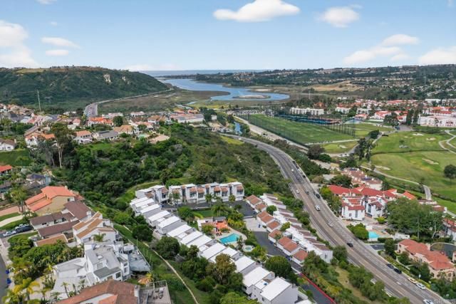 2415 La Costa Avenue E, Carlsbad, CA 92009