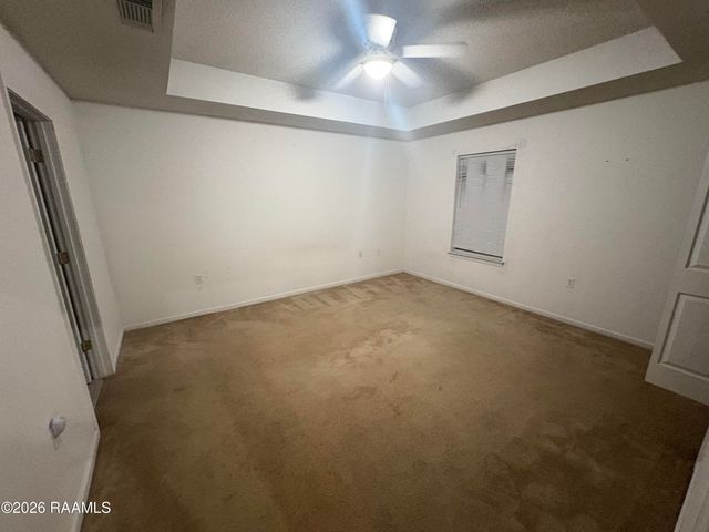 136 Kirkwood Lane, Youngsville, LA 70592