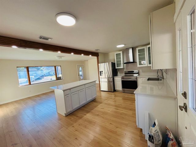 842 Belair Rd, Pensacola, FL 32505