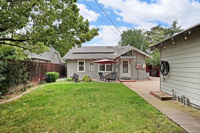 1120 W Walnut St, Stockton, CA 95203