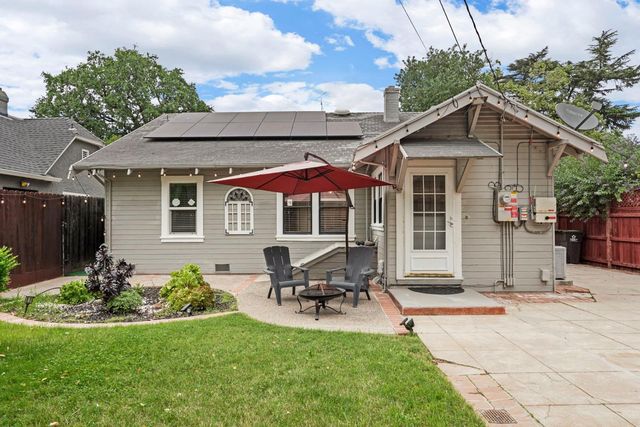 1120 W Walnut St, Stockton, CA 95203