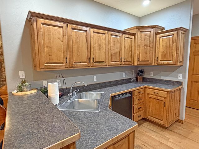 1063 E Maryland Court, Springfield, MO 65810